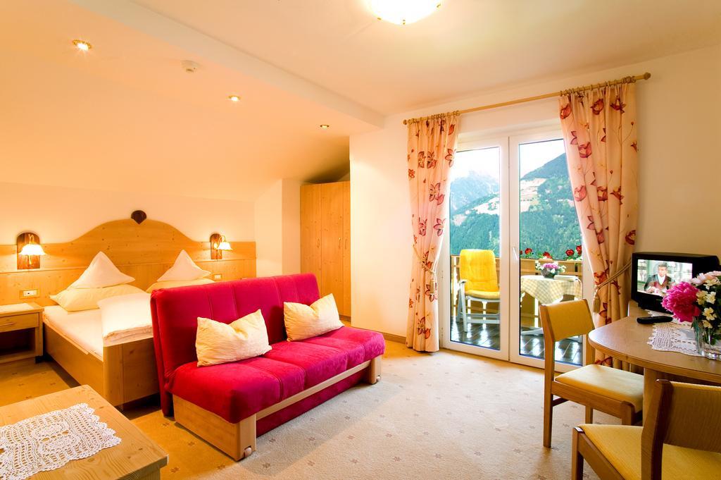Pension Verdinserhoehe Schenna Chambre photo