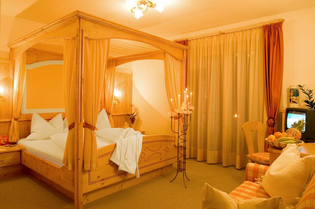 Pension Verdinserhoehe Schenna Chambre photo